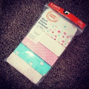 3-6M bodysuits